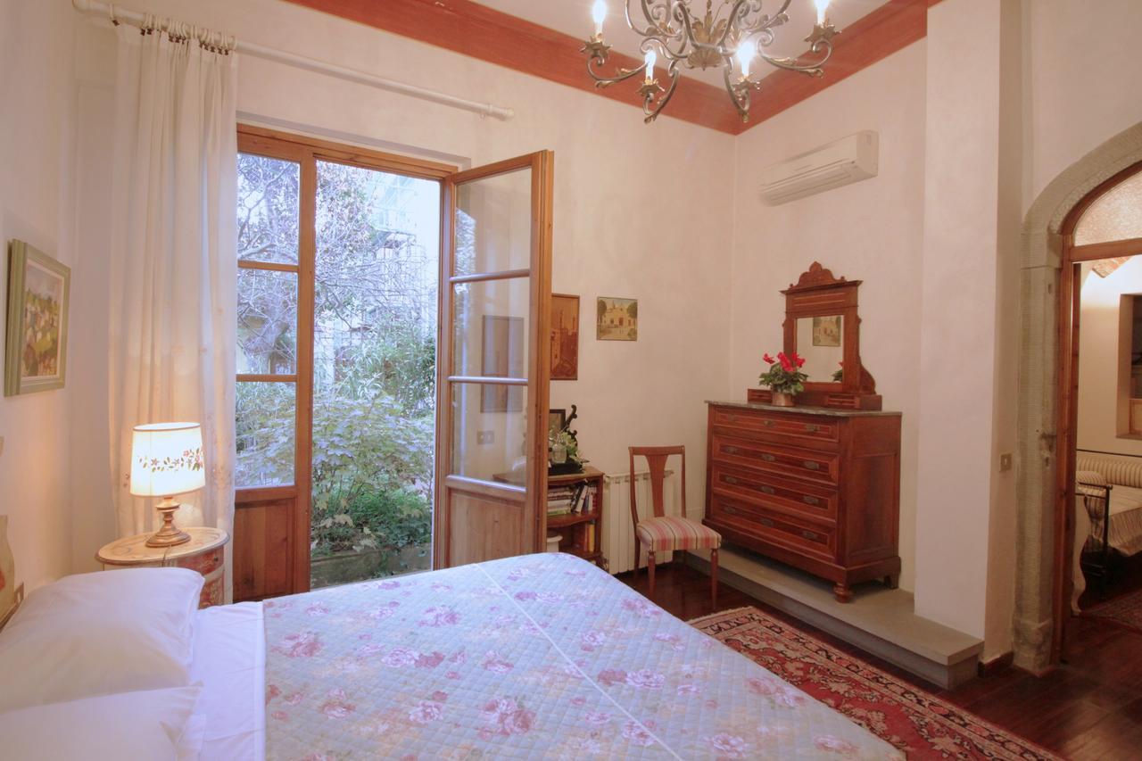 Domus Giorgio Apartment ฟลอเรนซ์ ภายนอก รูปภาพ
